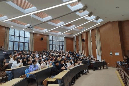 40f3e7057a8a3a51c967c926554c526