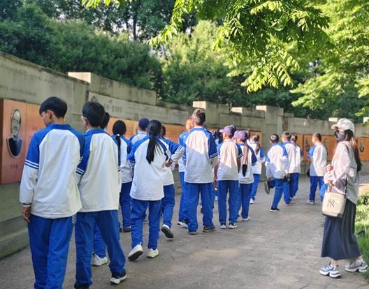 8df1982547bf5ca10613a81468d01b5